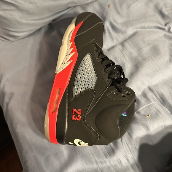 Jordan’s excellent condition size 12 no box - Picture 4 of 9